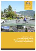 Cover of Assessment of the Effectiveness of On-road Bicycle Lanes at Roundabouts in Australia and New Zealand